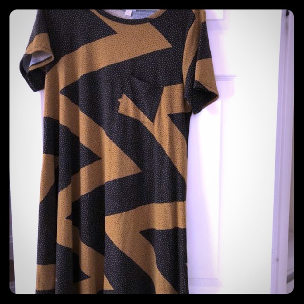 5 Lu La Roe dresses all different colors!